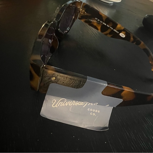 Sunglasses - Picture 2 of 4